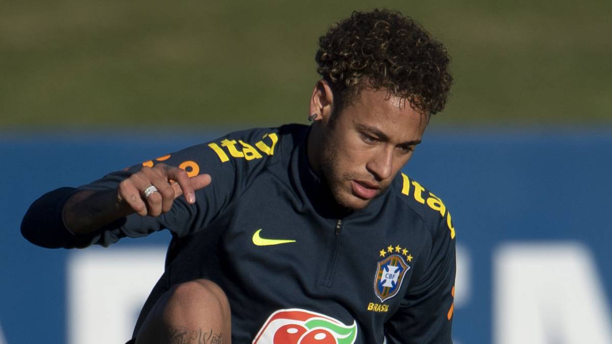 在谱写新的 在谱写新的