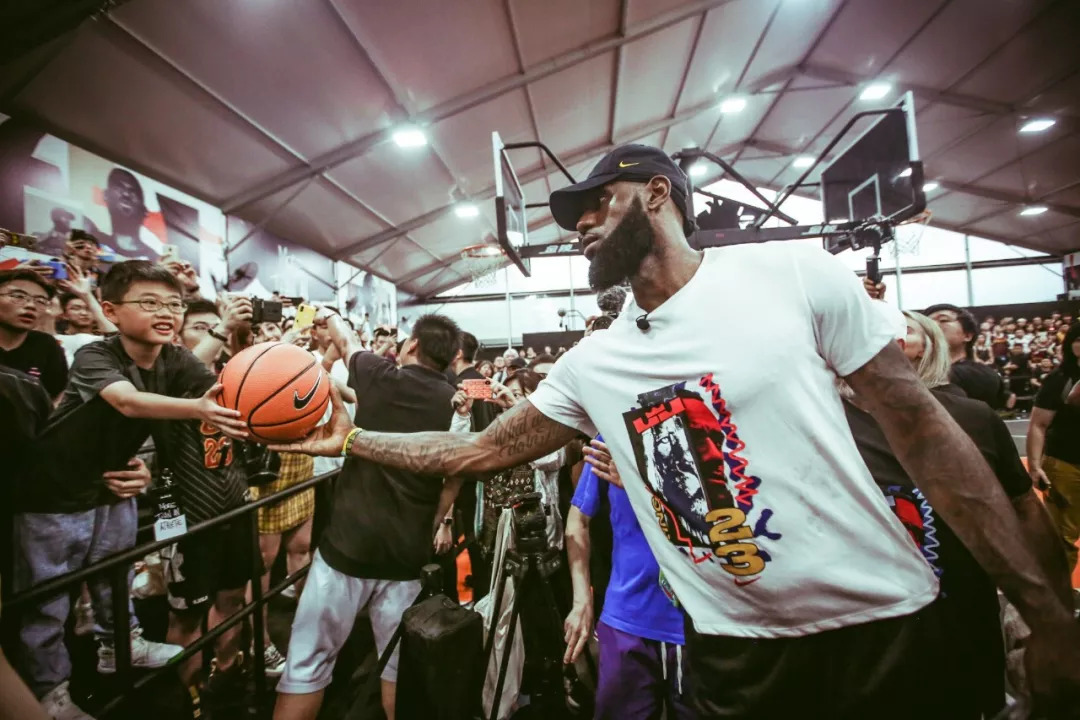 爱德华兹 爱德华兹